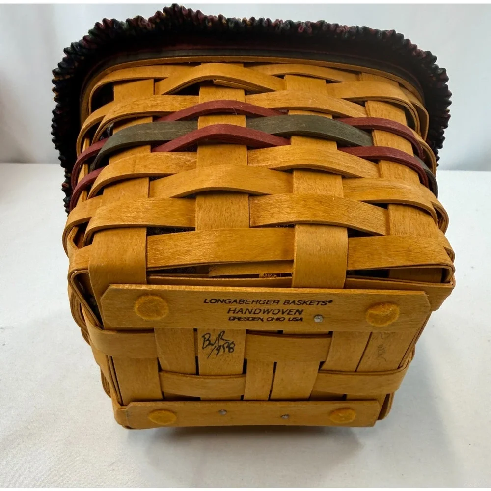 1998 Longaberger Father's Keepers Basket w/Liner, Protector & Lid 6L 6W 5.25H